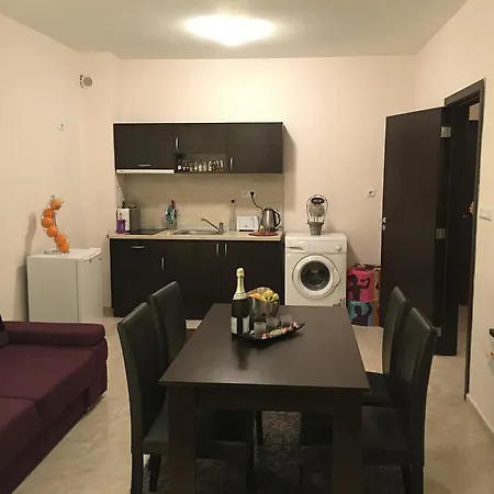 Natasha Beachside Apartment