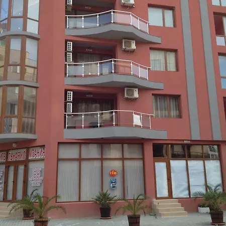 Natasha Beachside Apartment